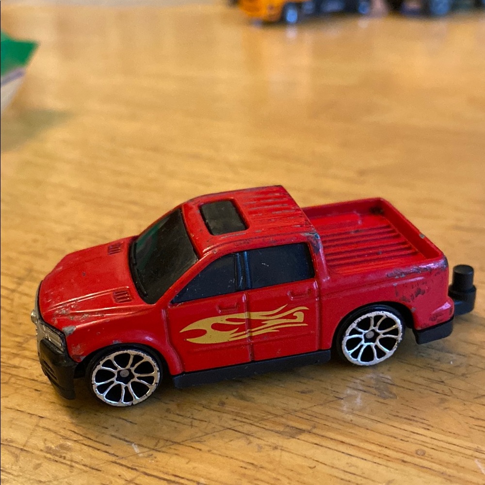 MotorMax Diecast Red Truck 6215 in pre-owned condition for collection #MotorMax